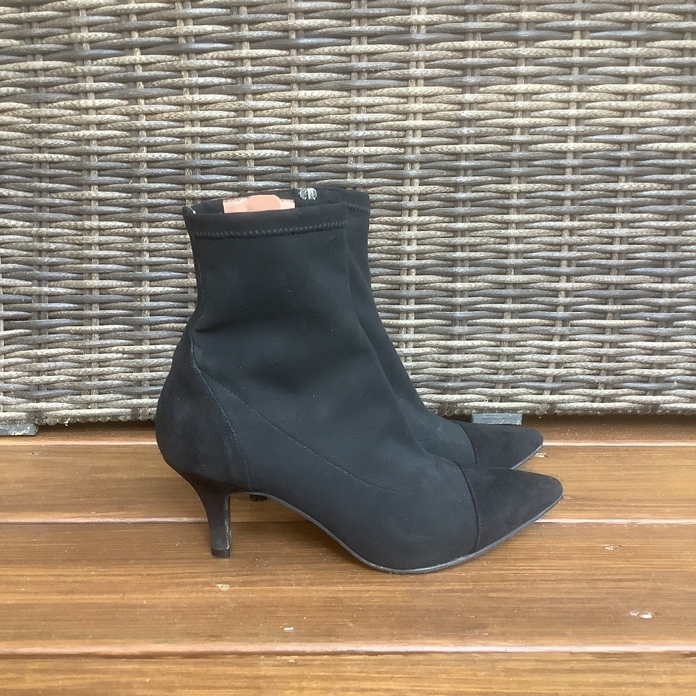 Brenda Zaro Black Suede Ankle‎ Booties Made in Spain